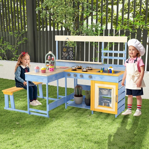 Mud kitchen play - mud,